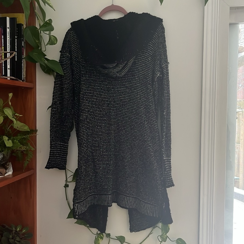 Sweater - Picture 2 of 3